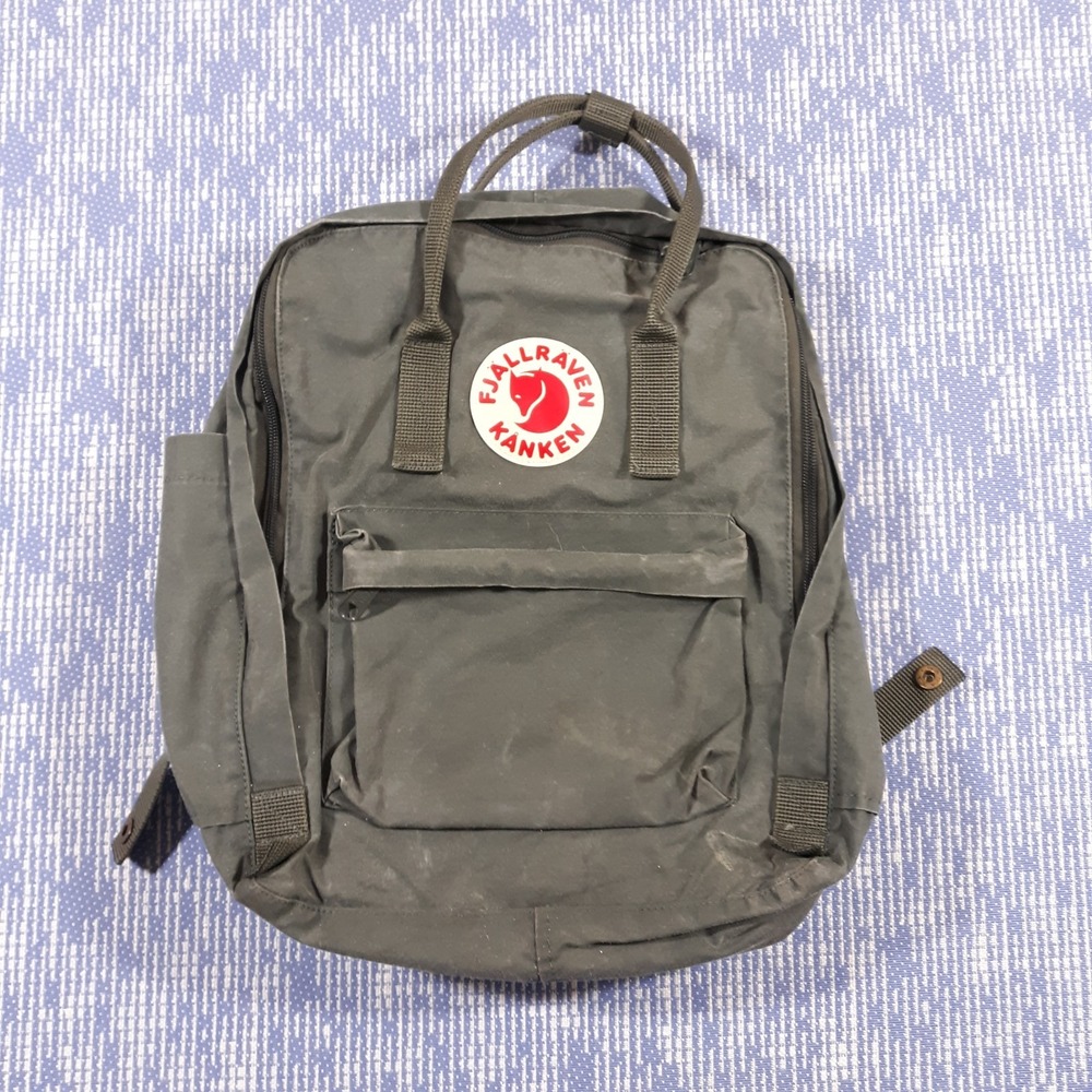 Fjallraven Kanken Backpack Soft Case Adjustable Straps Unisex Daypack 23510